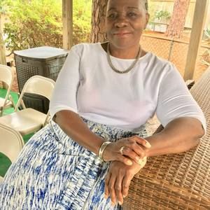 Meet your Posher, Maxine